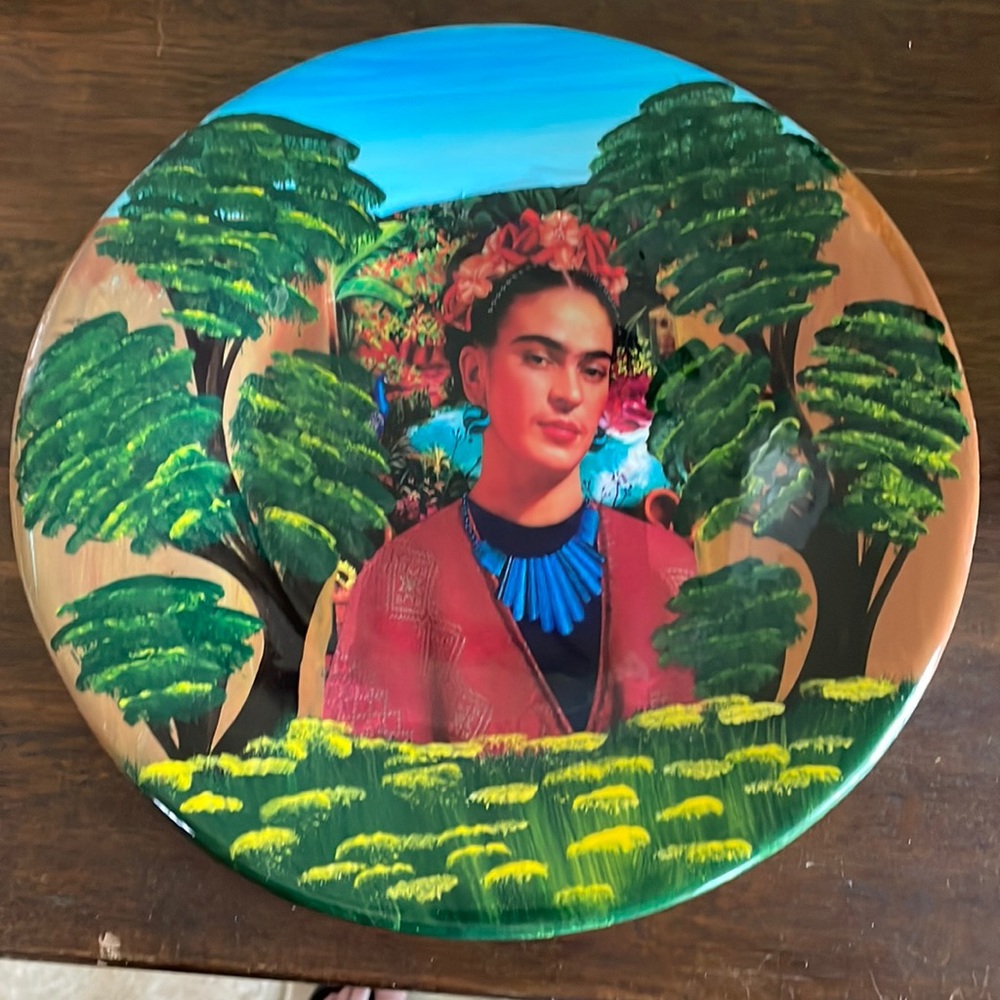 Mexican clay art Frieda